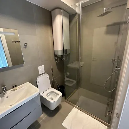 Soin Aparthotel Tirana